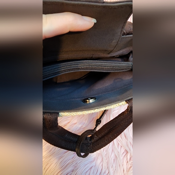 Mondani NY Rattan Style Bag - Picture 2 of 12